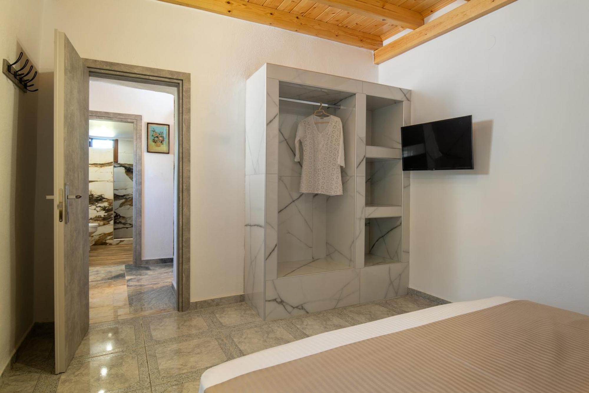 House Draganis *