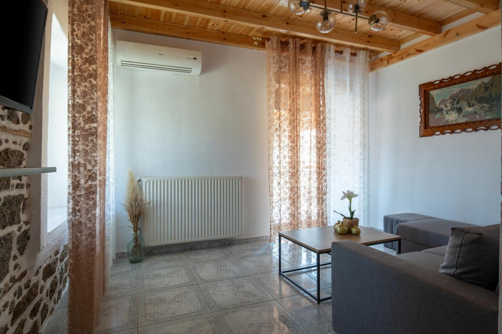 House Draganis Holiday home *